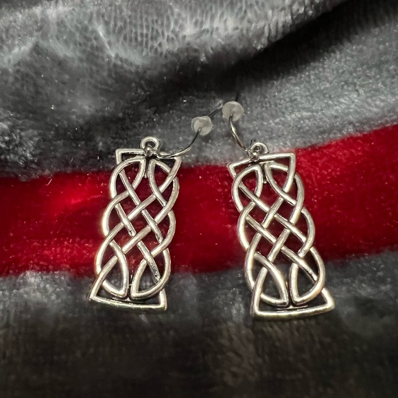 NWOT SILVER EARRINGS - Picture 2 of 4